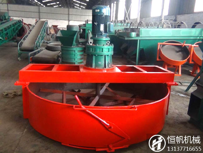 帶您全面了解有機(jī)肥、生物有機(jī)肥、菌肥、農(nóng)家肥之間的區(qū)別(圖4) 有機(jī)肥圓盤(pán)攪拌機(jī)