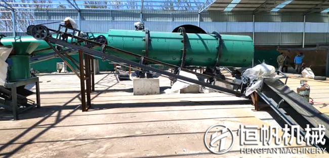 山東青島年產(chǎn)三萬噸牛糞有機(jī)肥顆粒生產(chǎn)線順利投產(chǎn)(圖2) 山東有機(jī)肥生產(chǎn)設(shè)備廠家